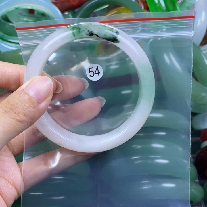 未镶嵌手镯石英岩玉58