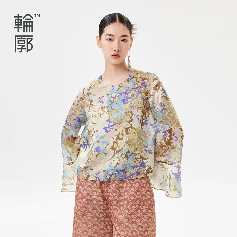 轮廓复古长袖T恤宽松荷叶边袖圆领印花新中式潮流女上衣L232Y043