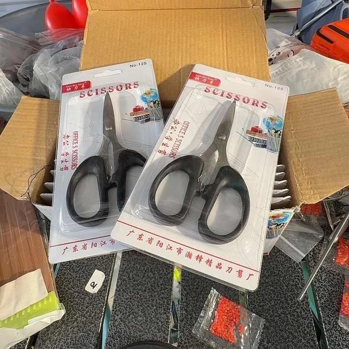 9号剪刀2个满10发货