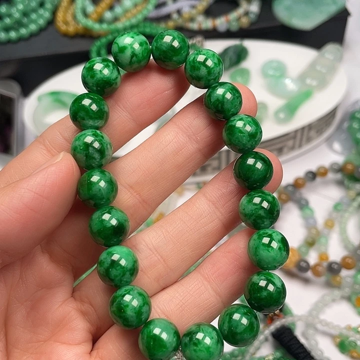 翡翠未镶嵌手链卡10.8辣色手串