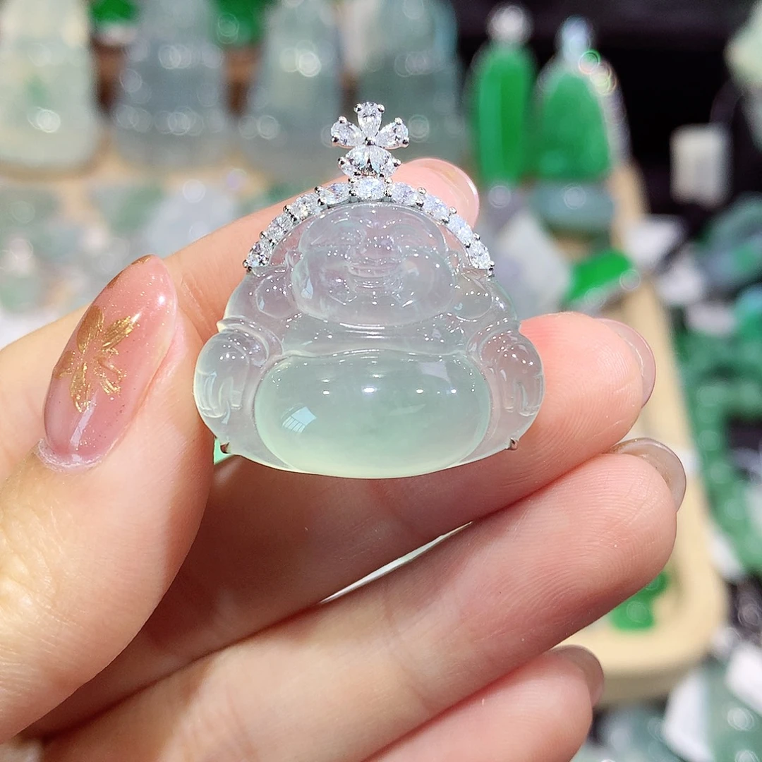 翡翠18K金镶嵌颈饰佛