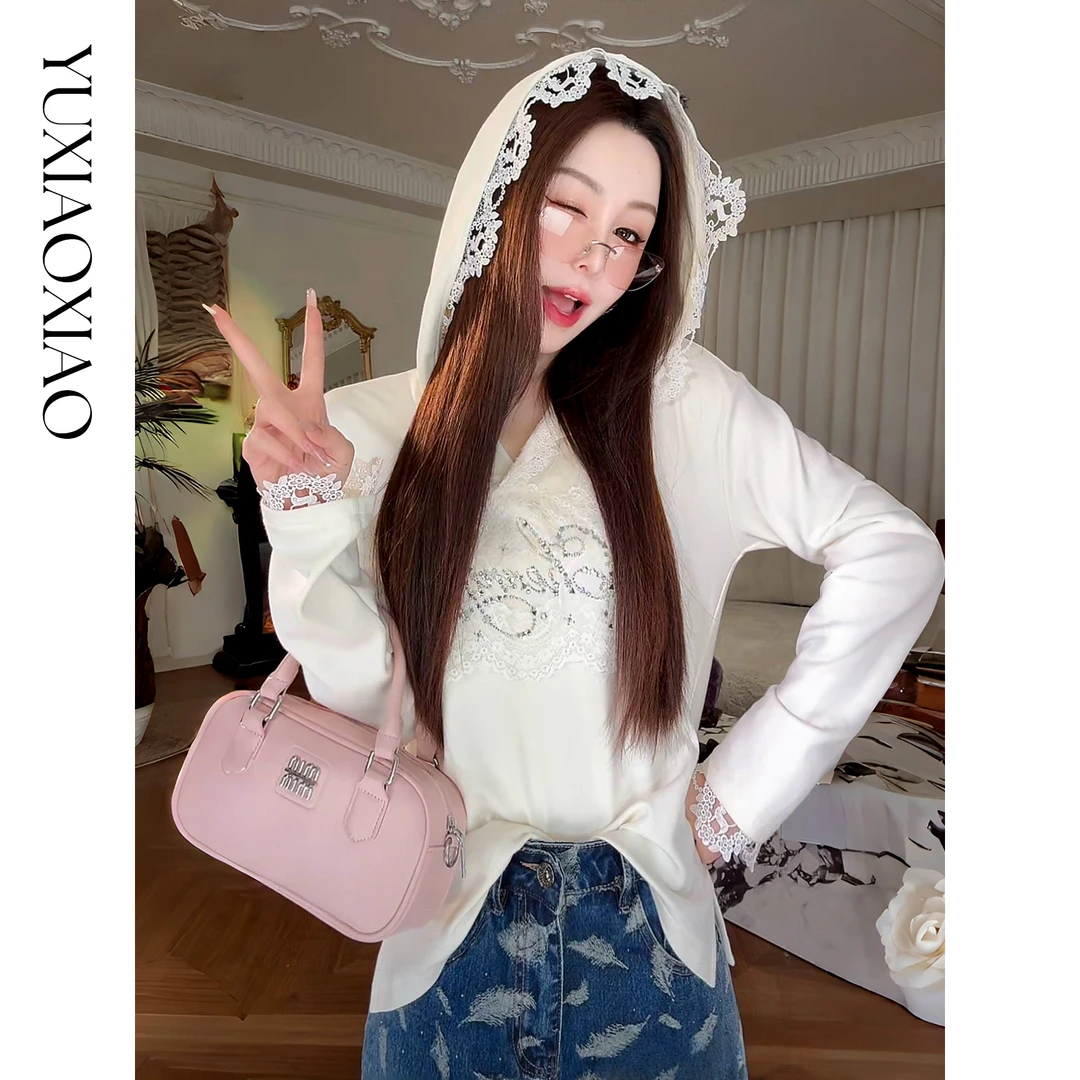 余潇潇【心动街区】莫代尔棉层次感挺阔拼蕾丝烫钻连帽空气层卫衣