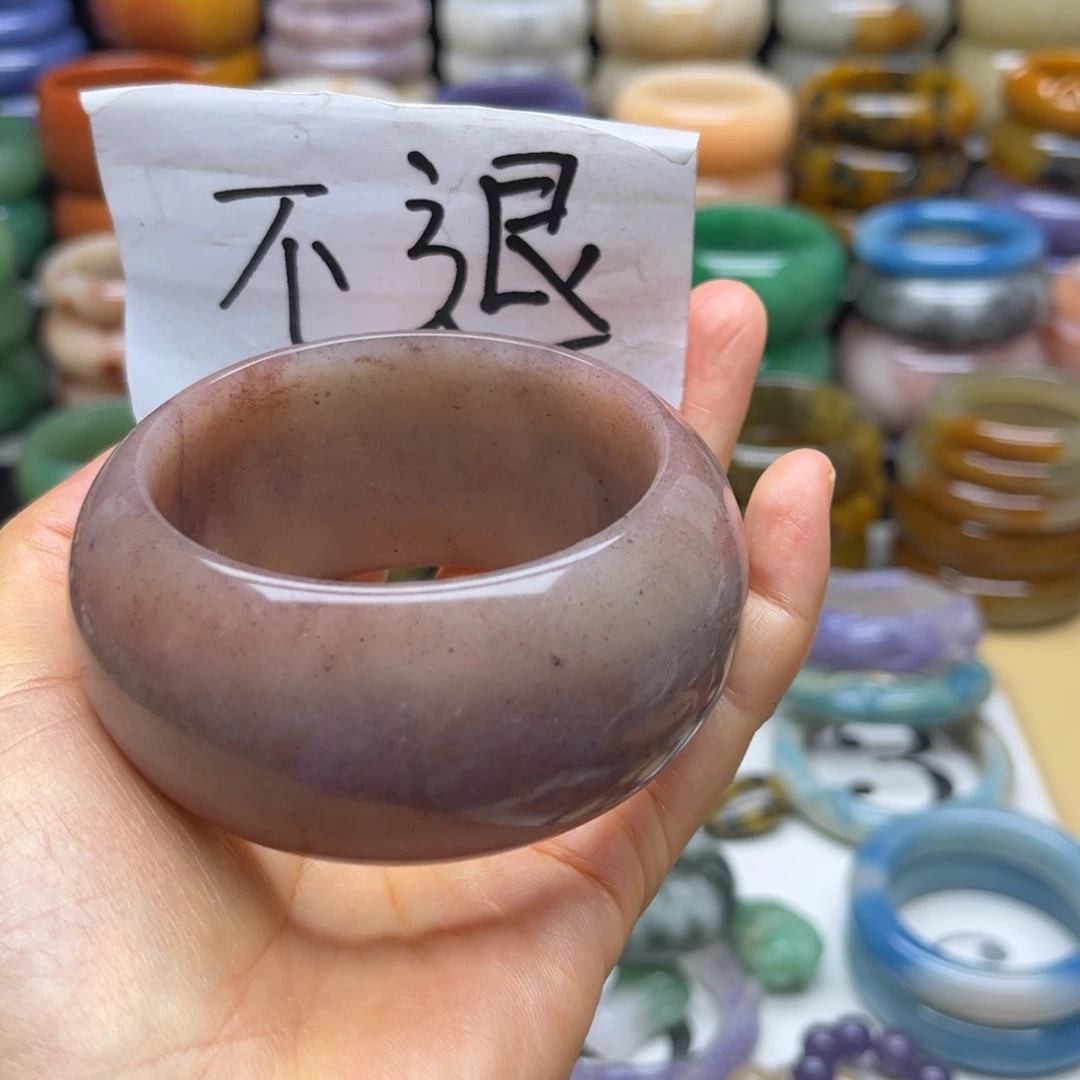 未镶嵌手镯石英质玉