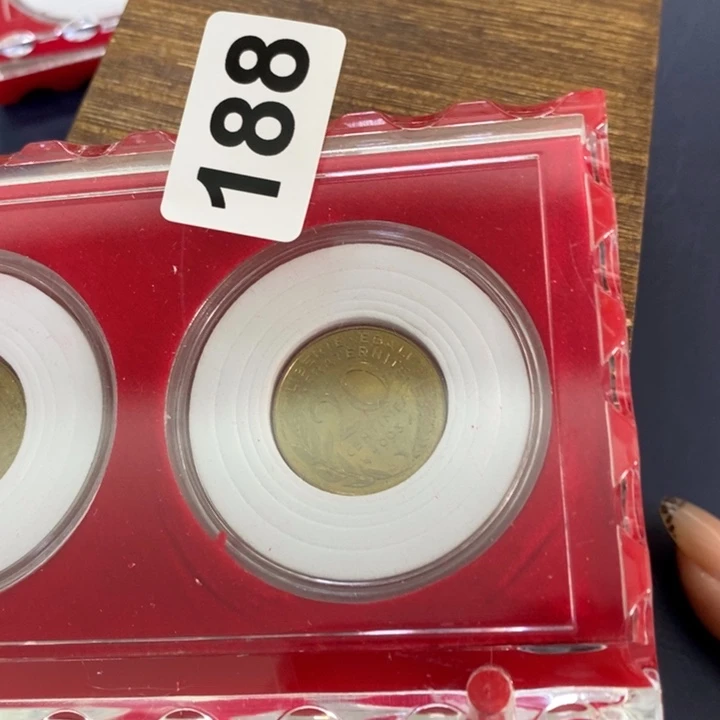 普通金属币哦哦哦哦哦哦哦哦哦哦哦