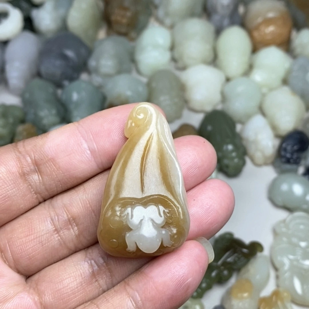 【闪购商品】未镶嵌和田玉挂件