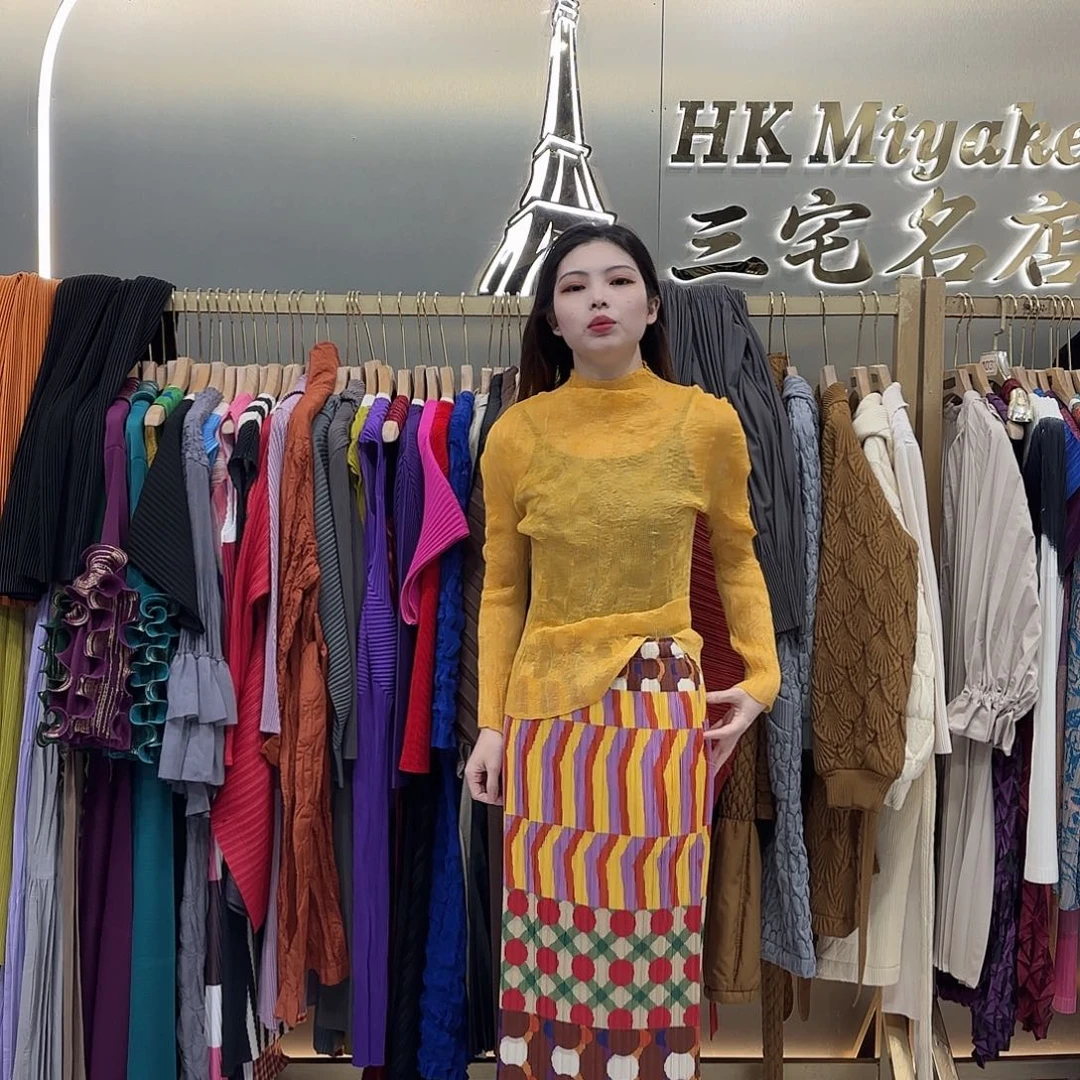 套头款黄色柳条上衣