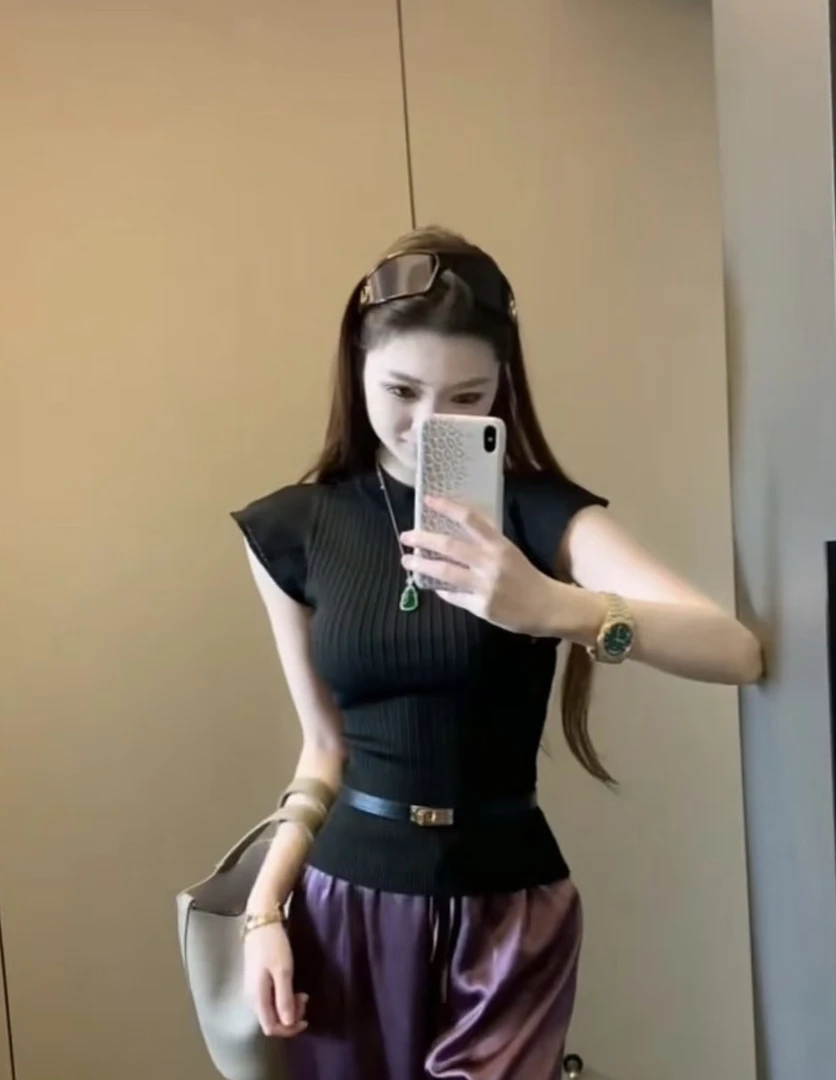 新款冰丝针织短袖T恤女透气高级感外穿百搭打底上衣