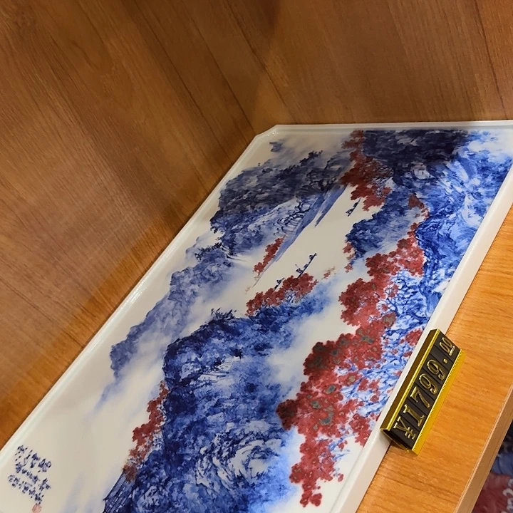 青花釉里红山水干炮台