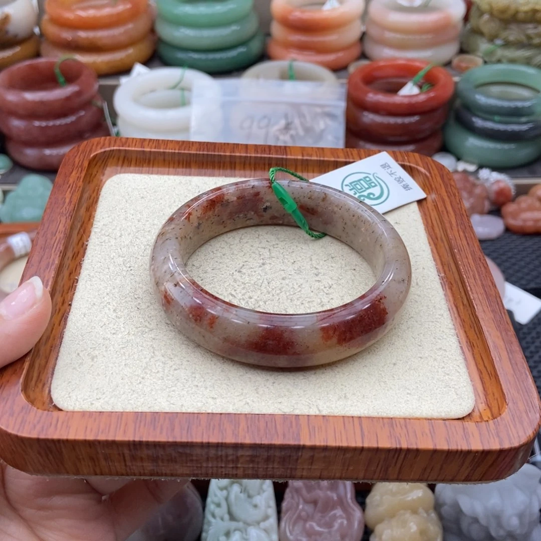 石英质玉未镶嵌手镯