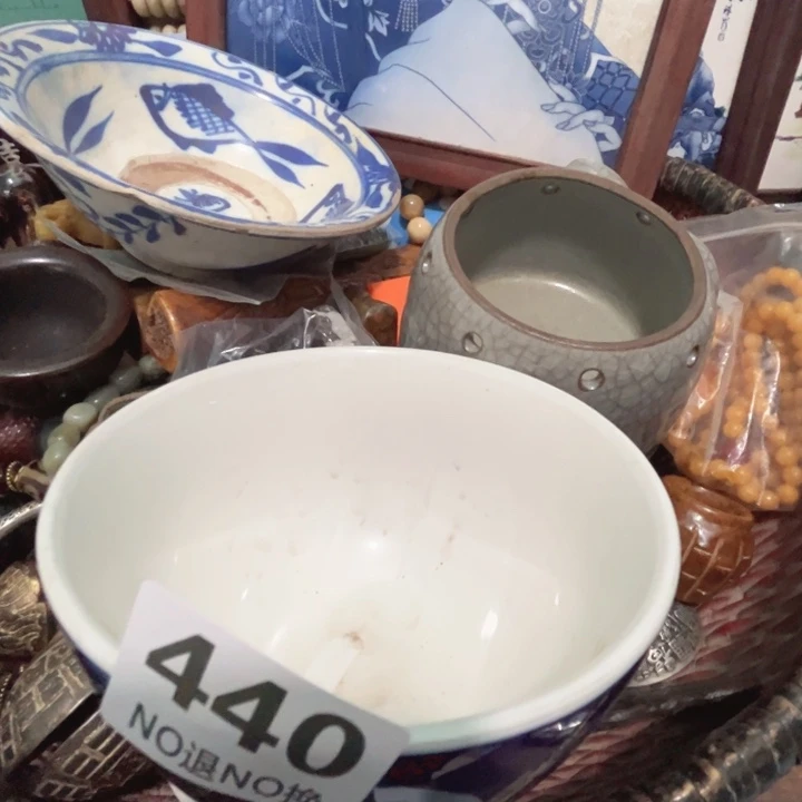 y***敏瓷片直播间火爆开启
