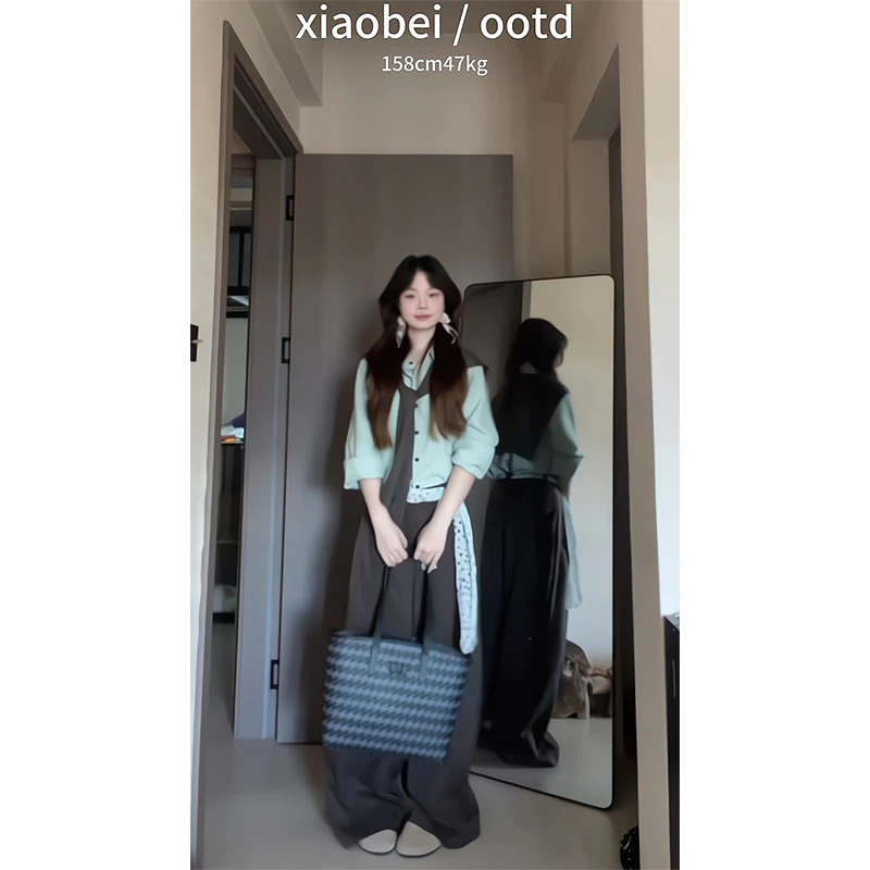 绿色宽松衬衫秋季2025新款女上衣穿搭时尚长袖披肩显瘦休闲阔腿裤