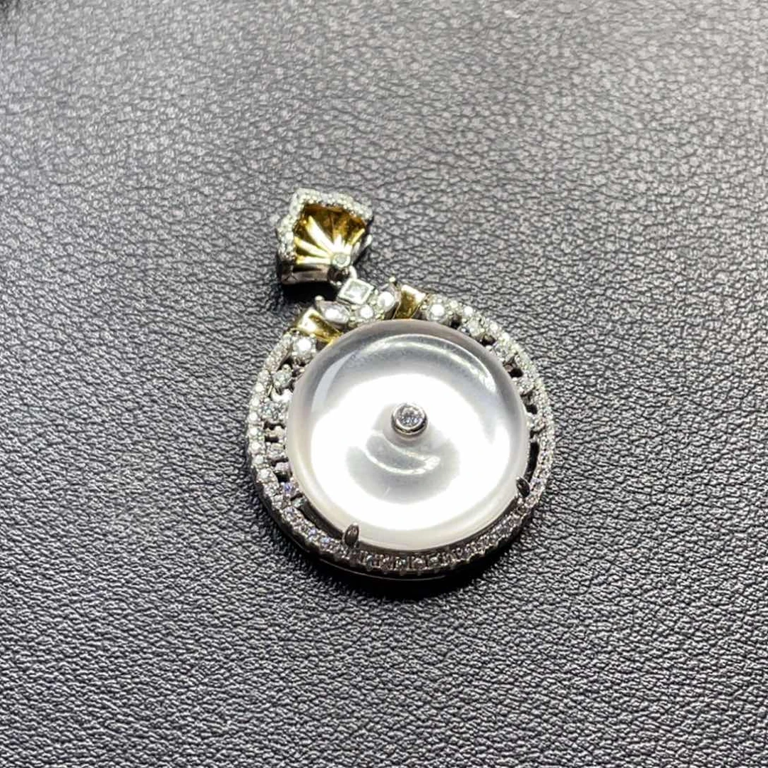 童***杺石英质玉银S925镶嵌吊坠(赠链)俄白平安扣