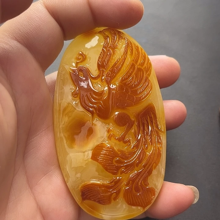 琥珀未镶嵌裸石吊坠