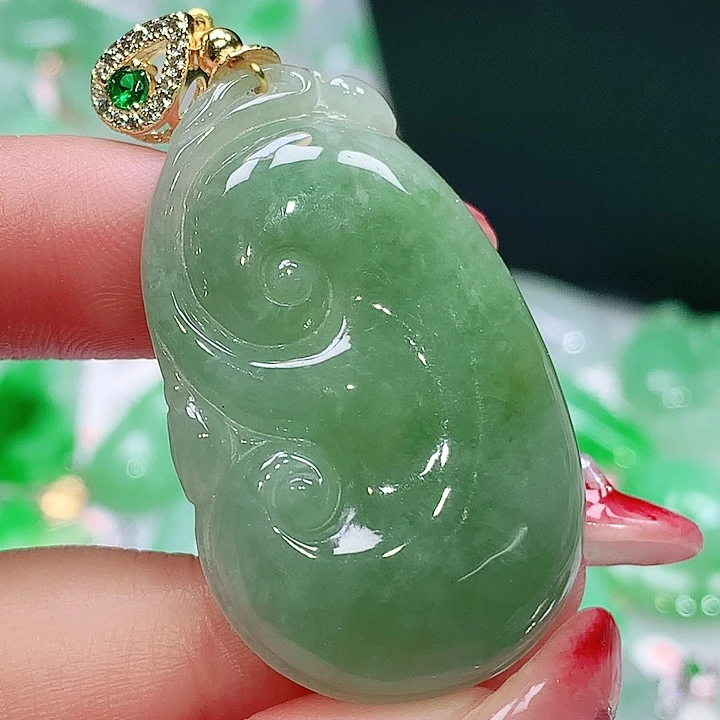 翡翠未镶嵌颈饰翡翠