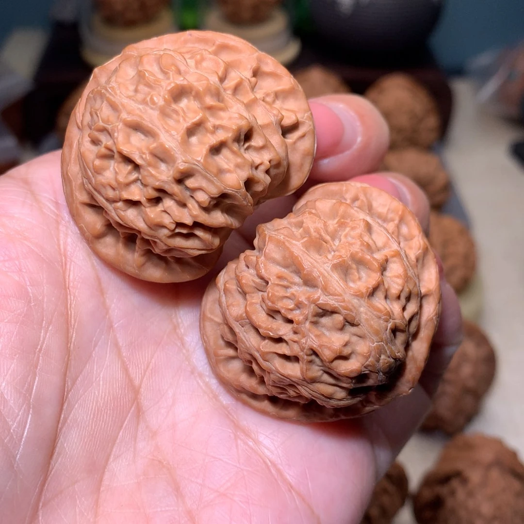 文玩核桃把件宫灯