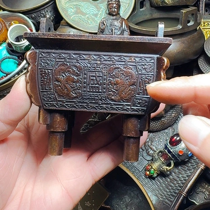 铜器摆件收收藏藏