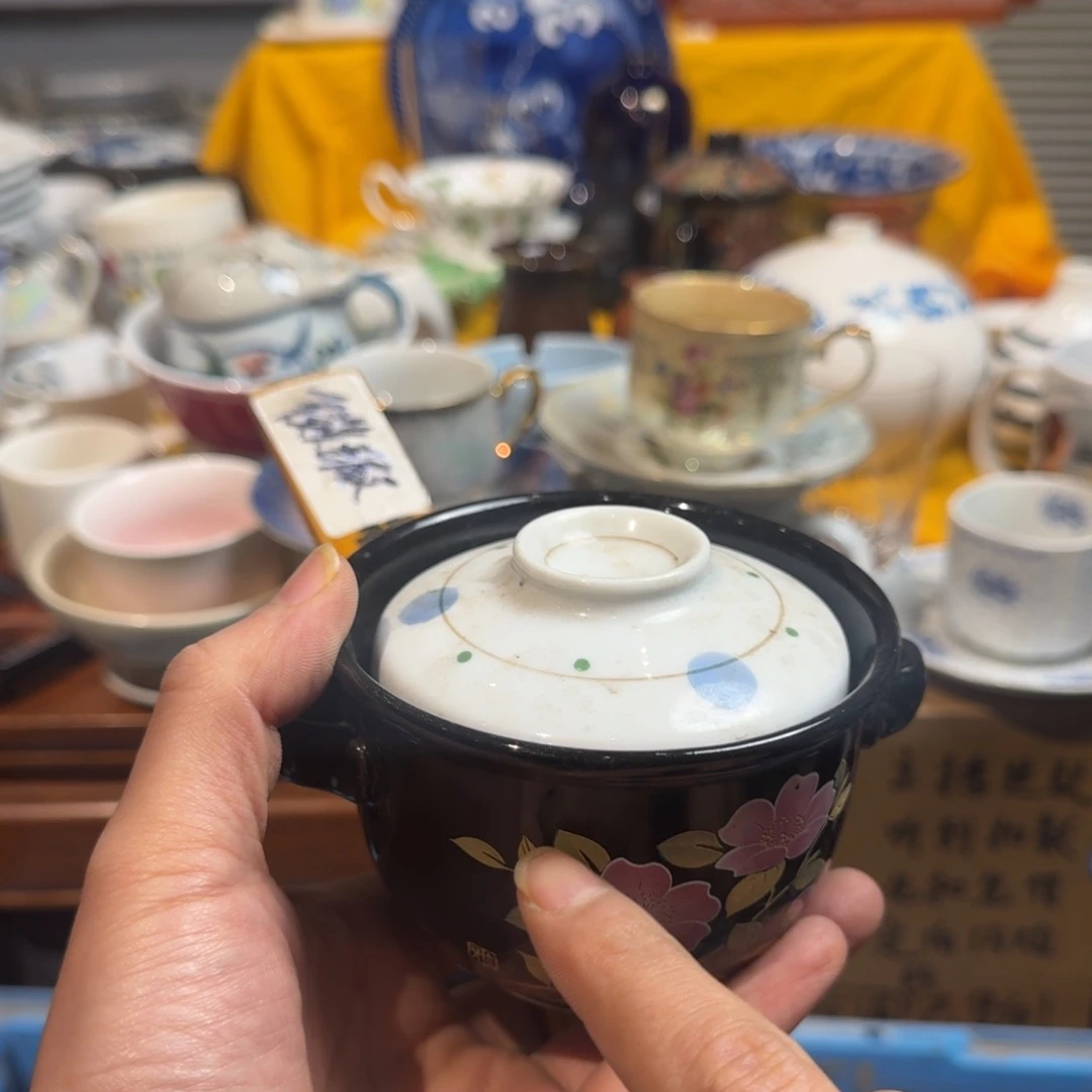 伊***人默认微瑕不退不换