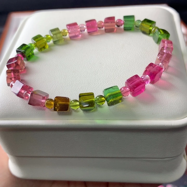 手链未镶嵌碧玺净体的方糖