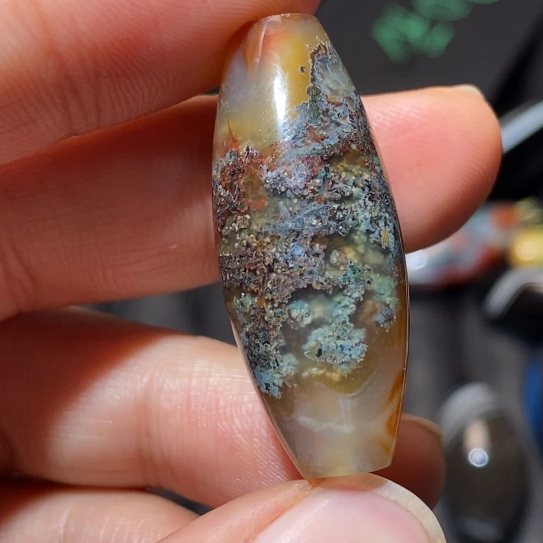 玛瑙/玉髓颈饰未镶嵌悟**语