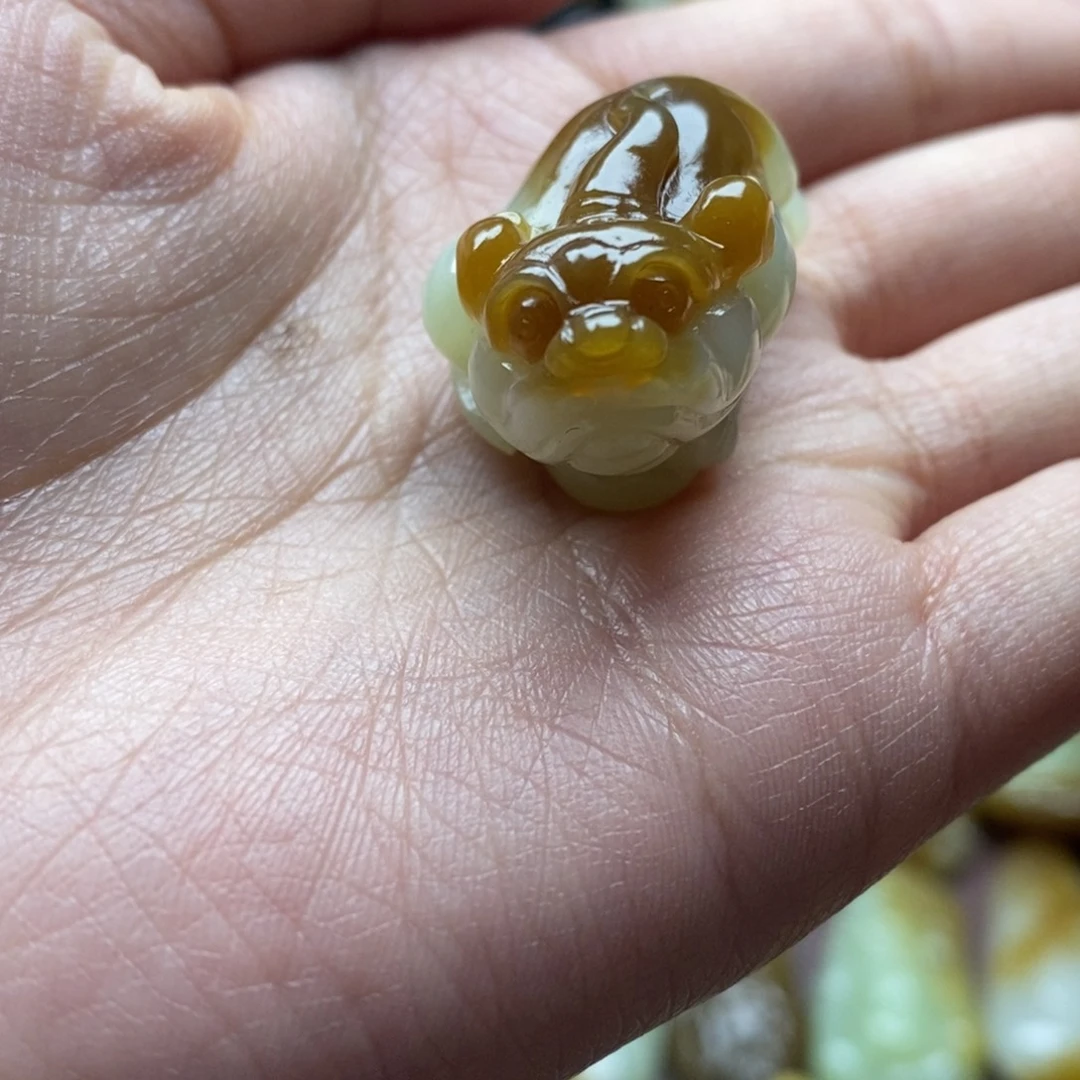 吊坠(不含链)未镶嵌和田玉（糖玉）