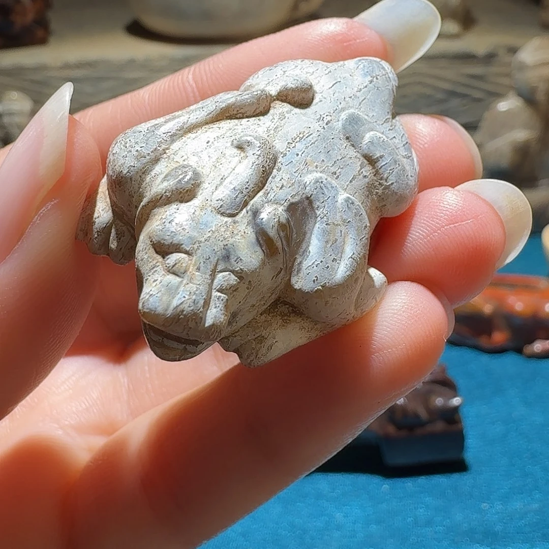 懒***️和田玉未镶嵌挂件