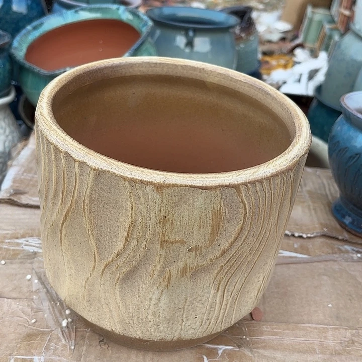 正品紫砂口20高17瑕疵。。。。。。