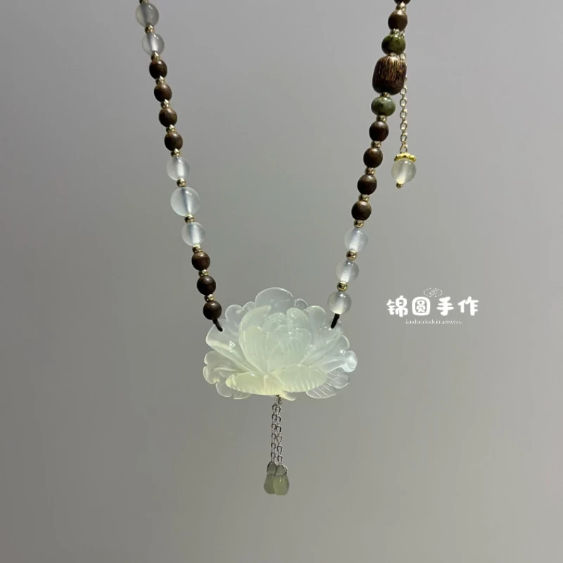 纯天然岫玉老师傅手工雕刻牡丹花(多样性发一)