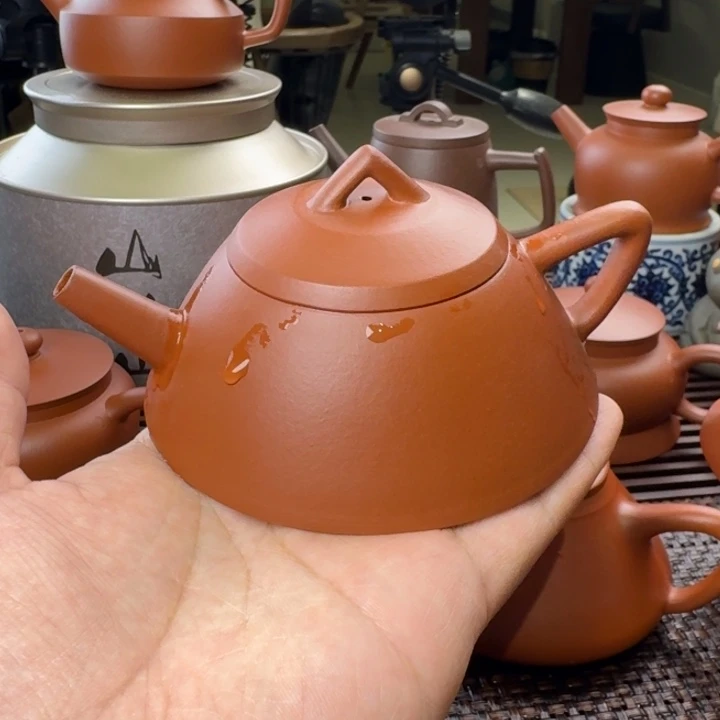 茶壶紫砂马**a封釉金三角