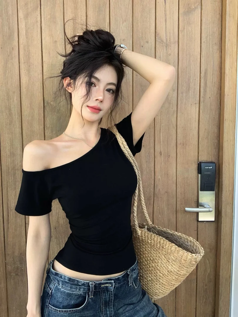 斜领通勤短款短袖T恤黑色正肩t恤夏季不规则紧身性感打底