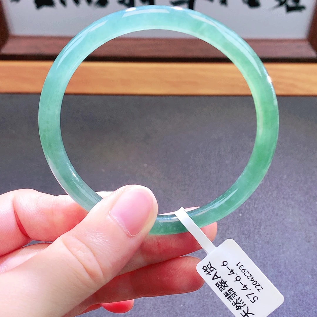 翡翠未镶嵌手镯天然翡翠