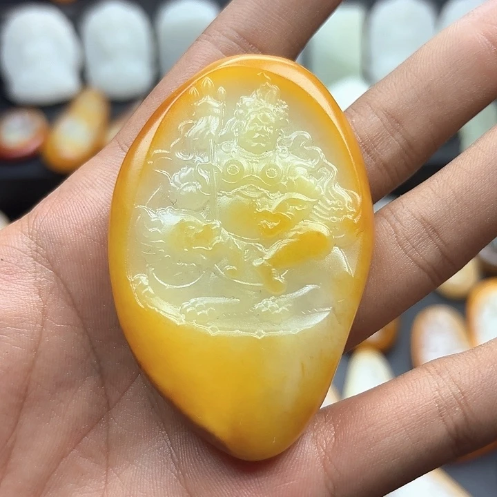 洪***韬颈饰未镶嵌和田玉