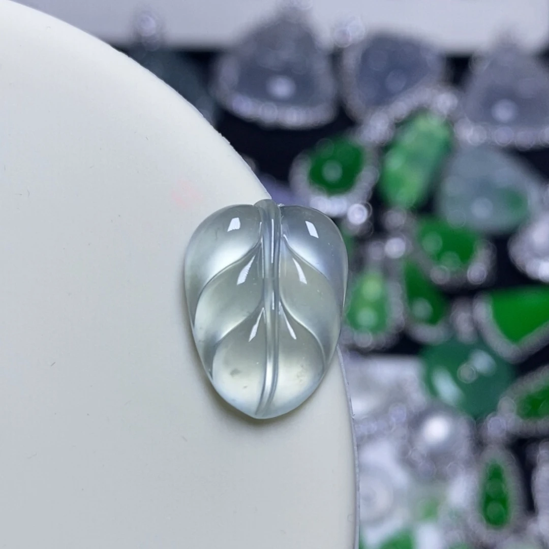 翡翠未镶嵌吊坠(不含链)叶子