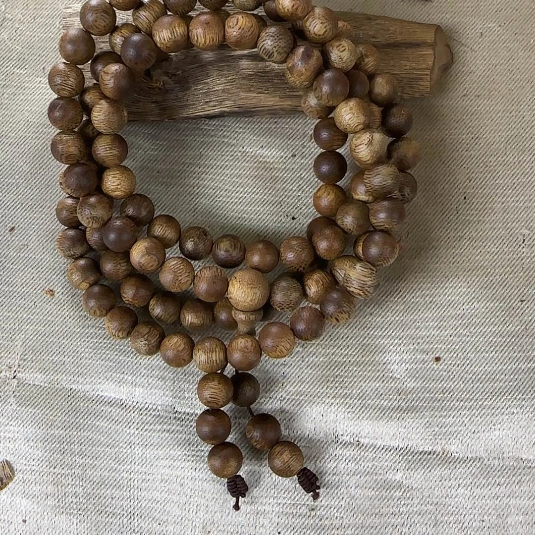 沉香碎屑沉香勾丝➕白棋母树09圆珠多圈收藏级31克