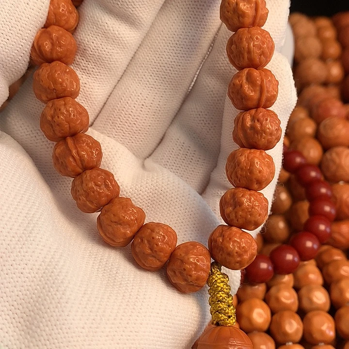 文玩核桃手串哦**哟产总11