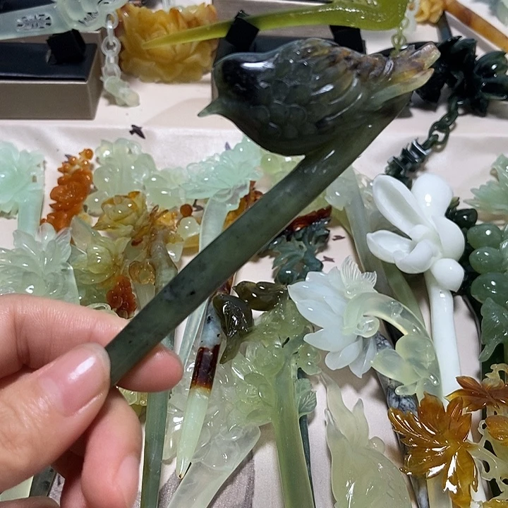 蛇纹石玉未镶嵌发簪