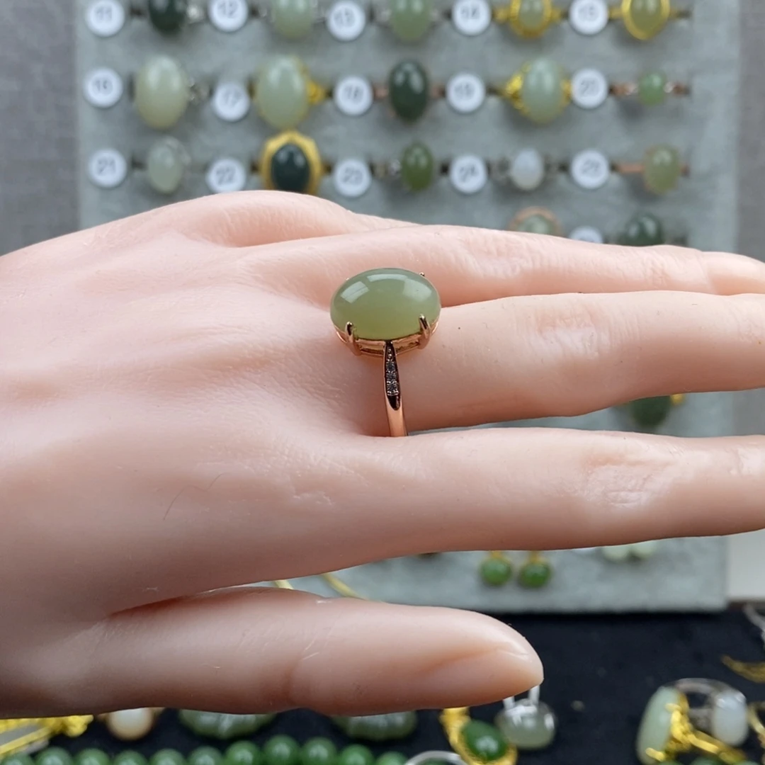 和田玉（青白玉）未镶嵌戒指