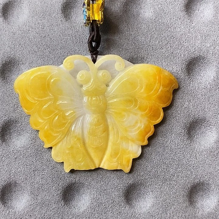 翡翠未镶嵌颈饰吊坠