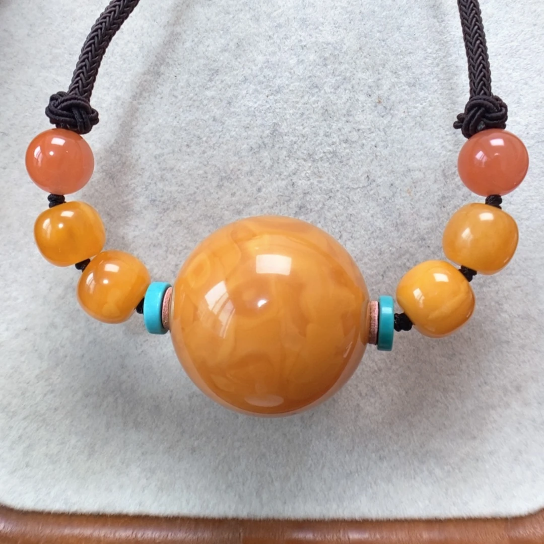 蜜蜡未镶嵌项链锁骨