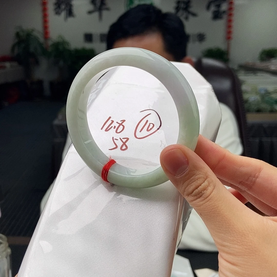 翡翠未镶嵌手镯颜色多样性发拍一发一