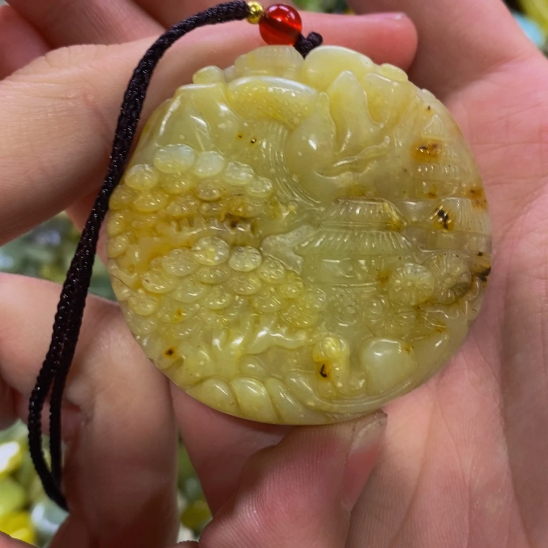蛇纹石玉吊坠未镶嵌