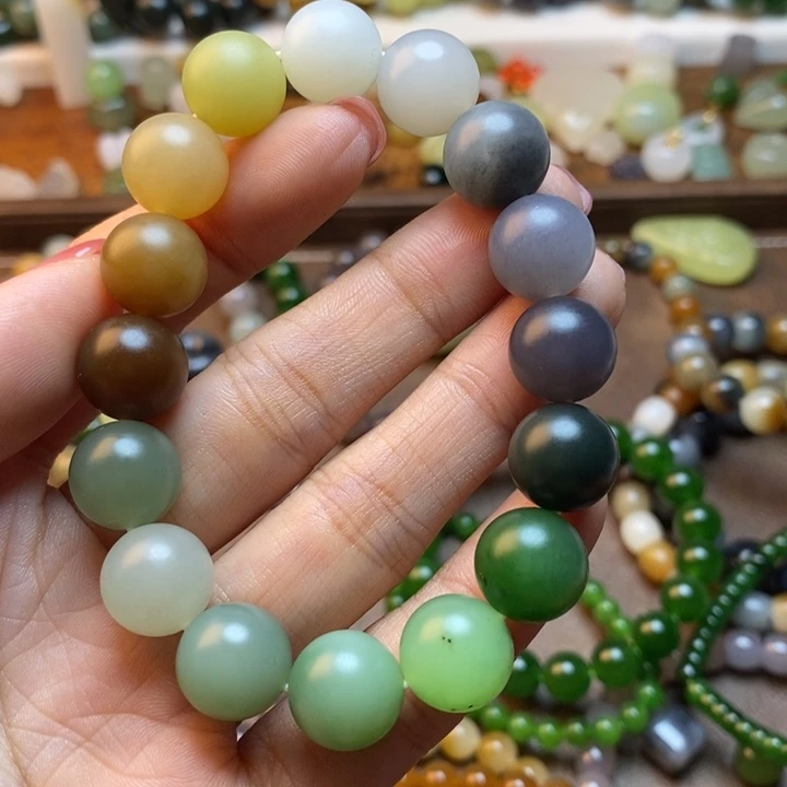 和田玉未镶嵌手链