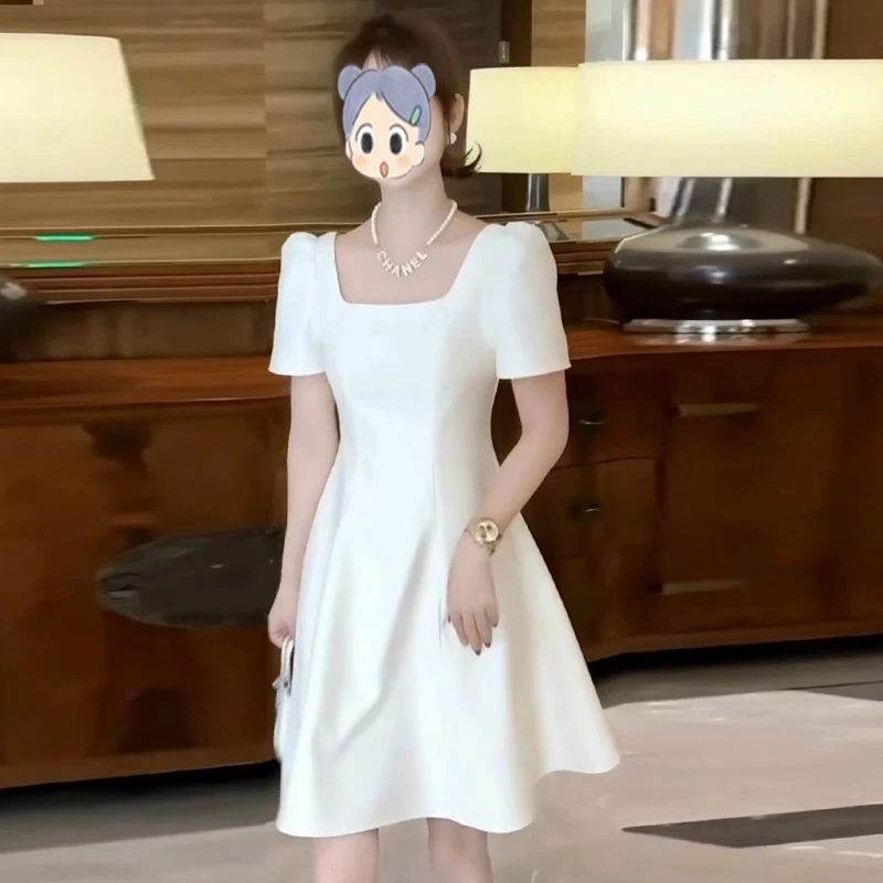 法式赫本气质方领连衣裙女夏季大码胖mm收腰独特减龄百搭A字裙子