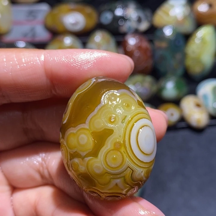 玛瑙/玉髓未镶嵌珠宝奇石94