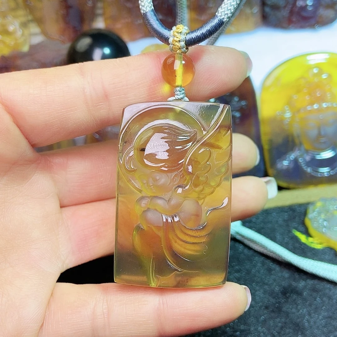 琥珀颈饰未镶嵌天使