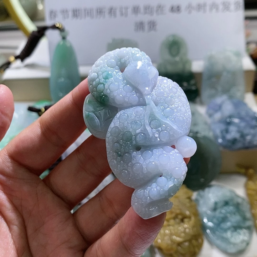 【闪购商品】翡翠颈饰未镶嵌蛇