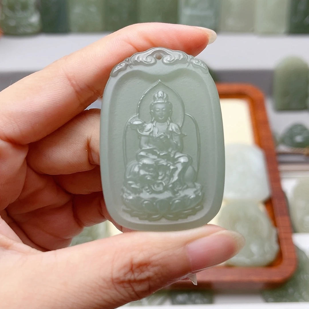 山****和田玉未镶嵌颈饰