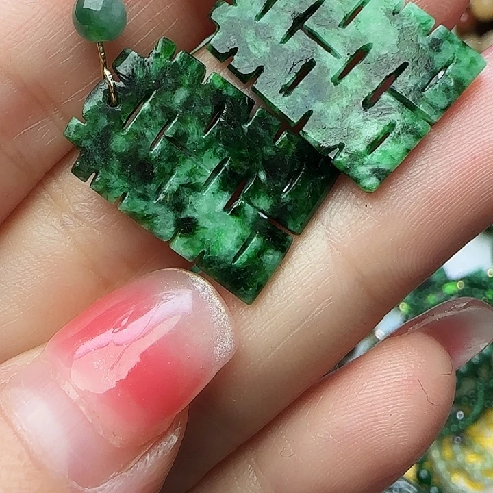 优***优翡翠未镶嵌颈饰天然A货