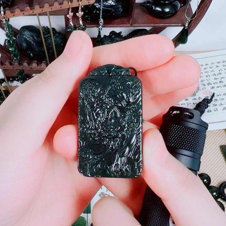 蛇纹石玉合金颈饰