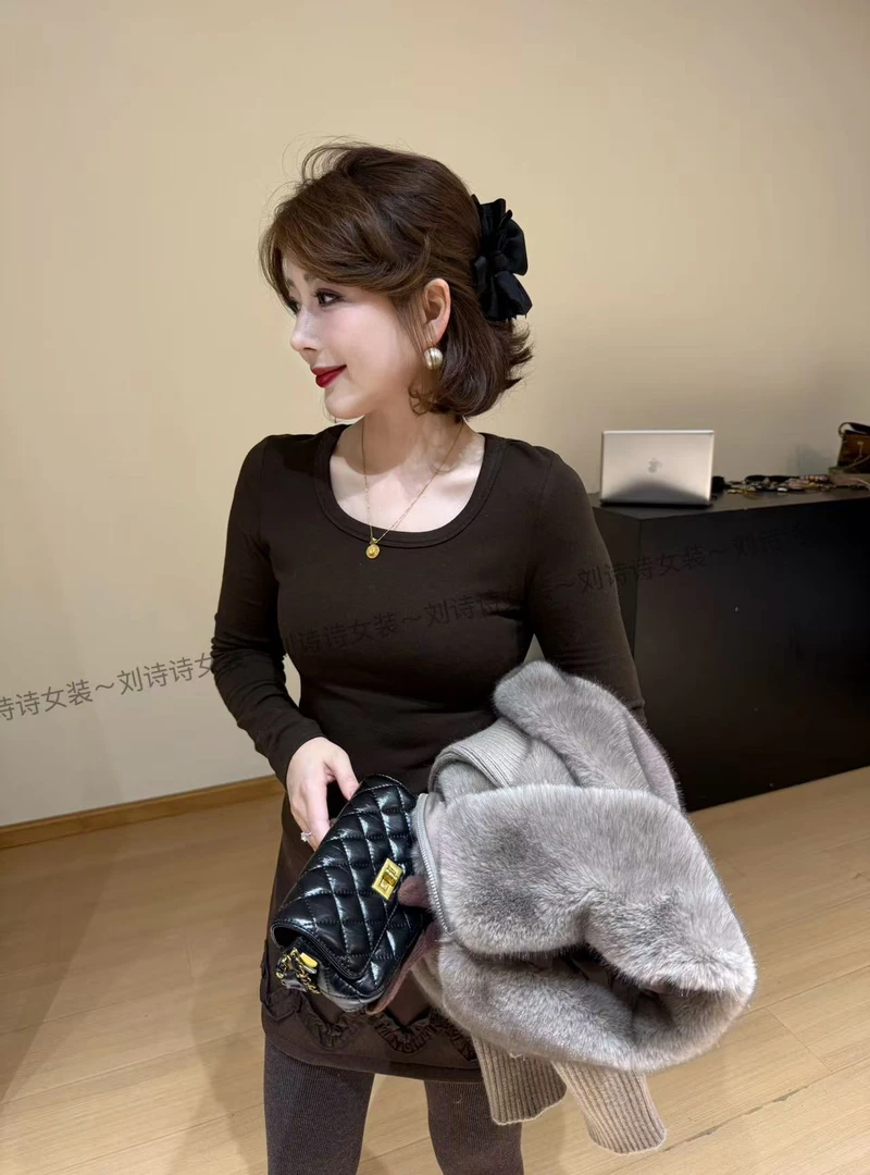 1029【惦记】诗诗家2025冬季简约百搭圆领保暖时尚打底衫长袖T恤