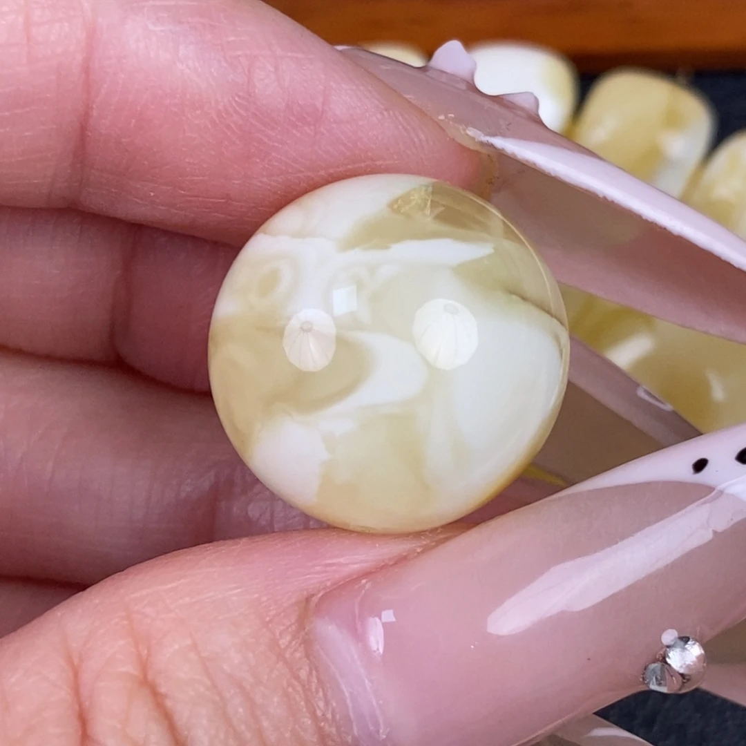 琥珀未镶嵌珠宝奇石265